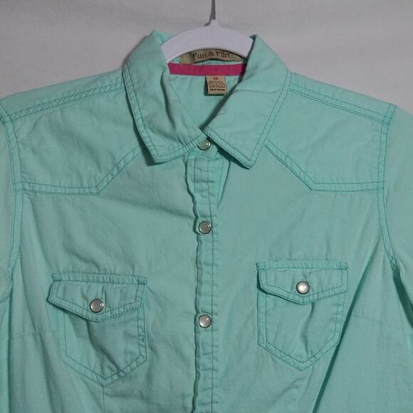 Fun & Flirt Mint Green Pearl Snap Button-Up Western Casual Shirt Size M - Picture 2 of 7